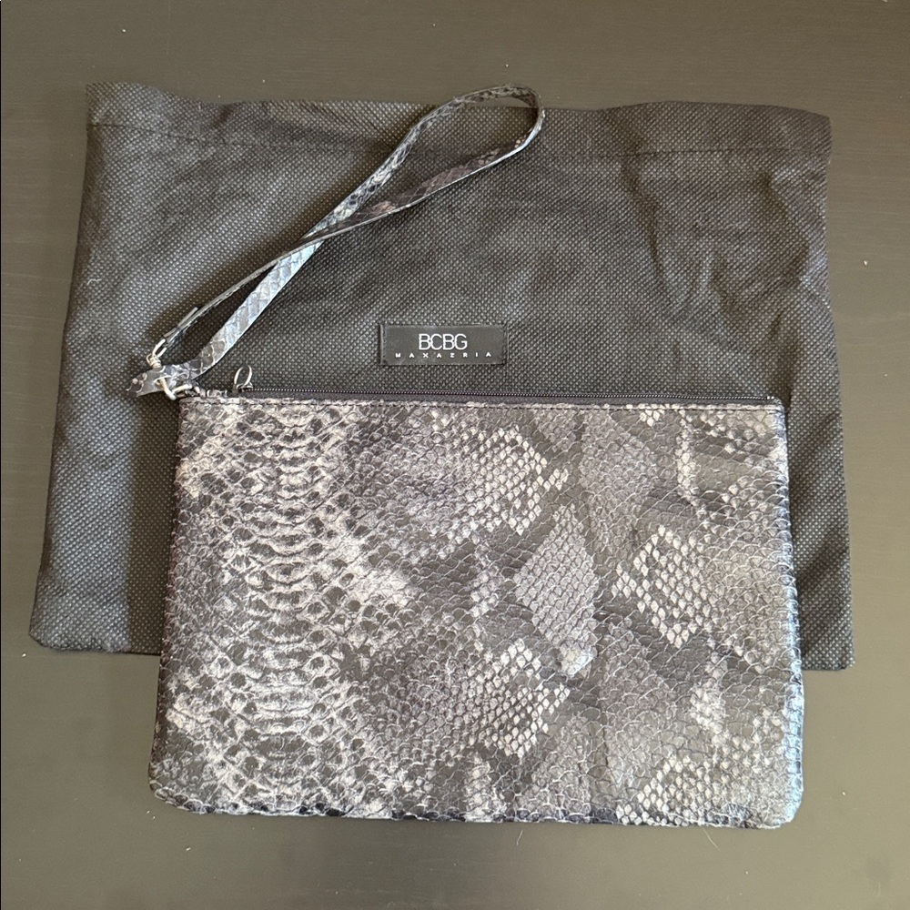 Vintage BCBG Gray Snake Pattern Wristlet